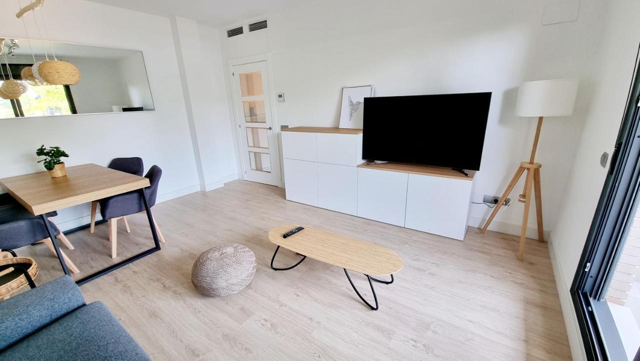 Apartamento Diseno Con Jardin Privado A 100 Metros Del Mar Torredembarra Bagian luar foto