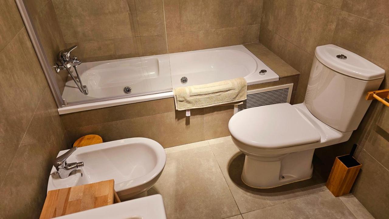 Apartamento Diseno Con Jardin Privado A 100 Metros Del Mar Torredembarra Bagian luar foto